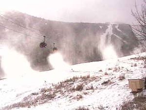Vermont ski resorts open in November with snowmaking