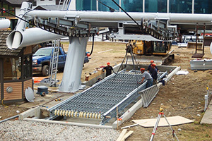 Okemo installs loading belt for skiers