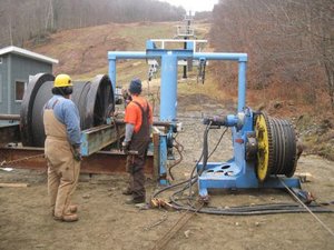 New lift installation at Middlebury Snow Bowl